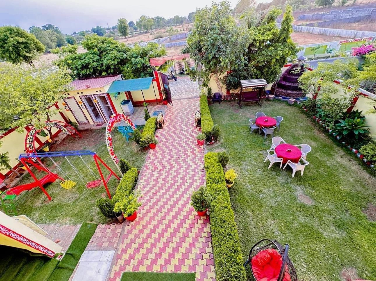 Bundeli Farm Resort & Banquet Orchha Zewnętrze zdjęcie