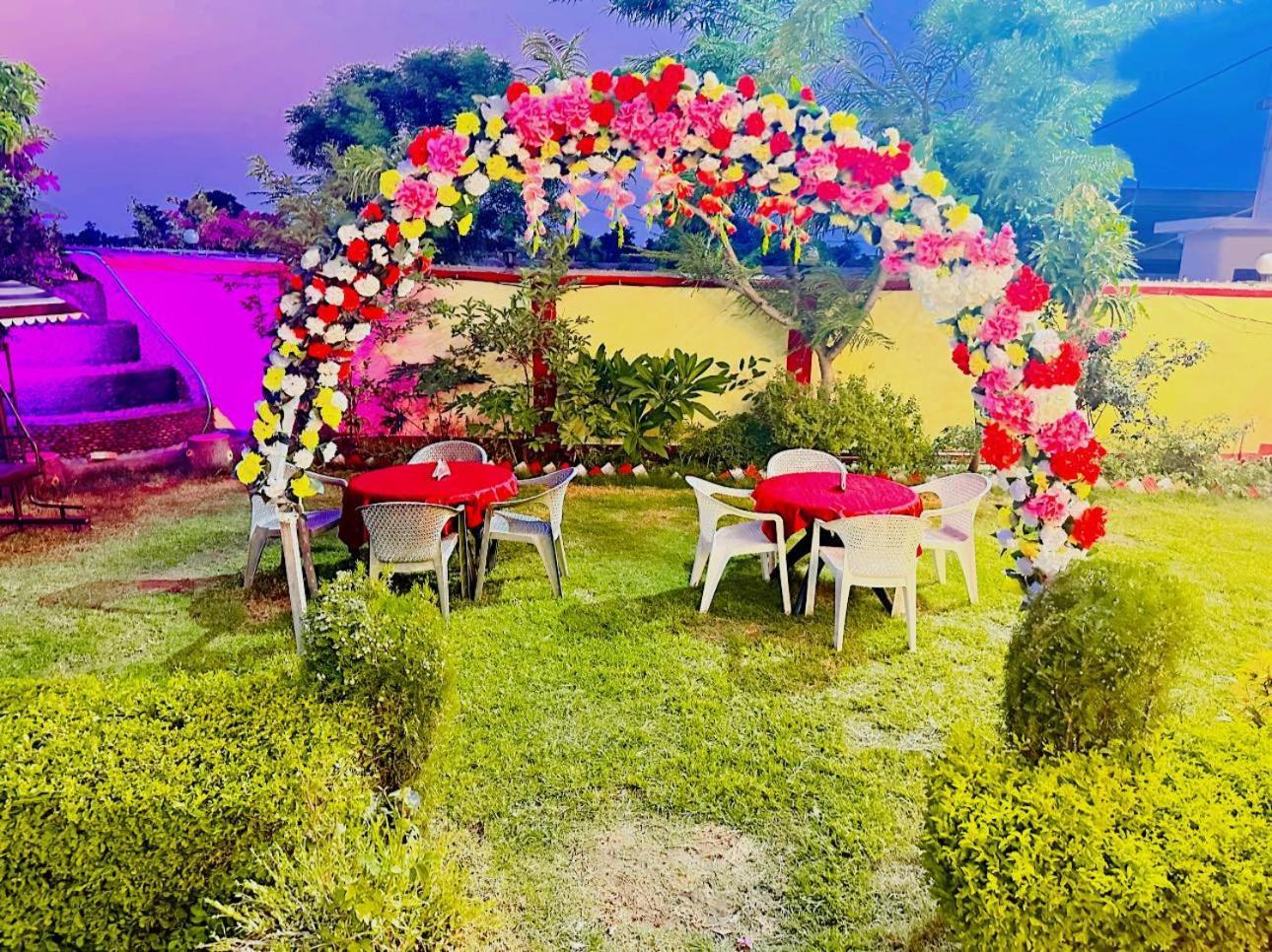 Bundeli Farm Resort & Banquet Orchha Zewnętrze zdjęcie