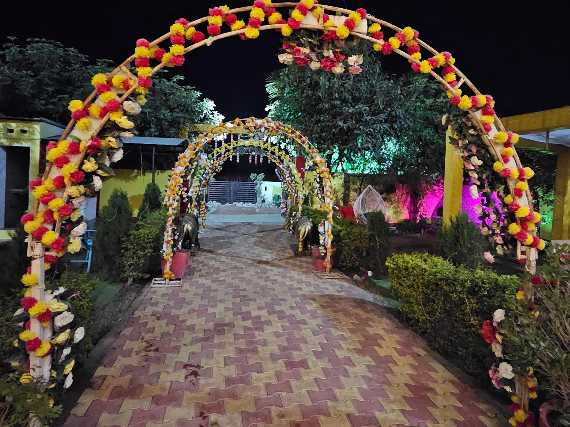 Bundeli Farm Resort & Banquet Orchha Zewnętrze zdjęcie